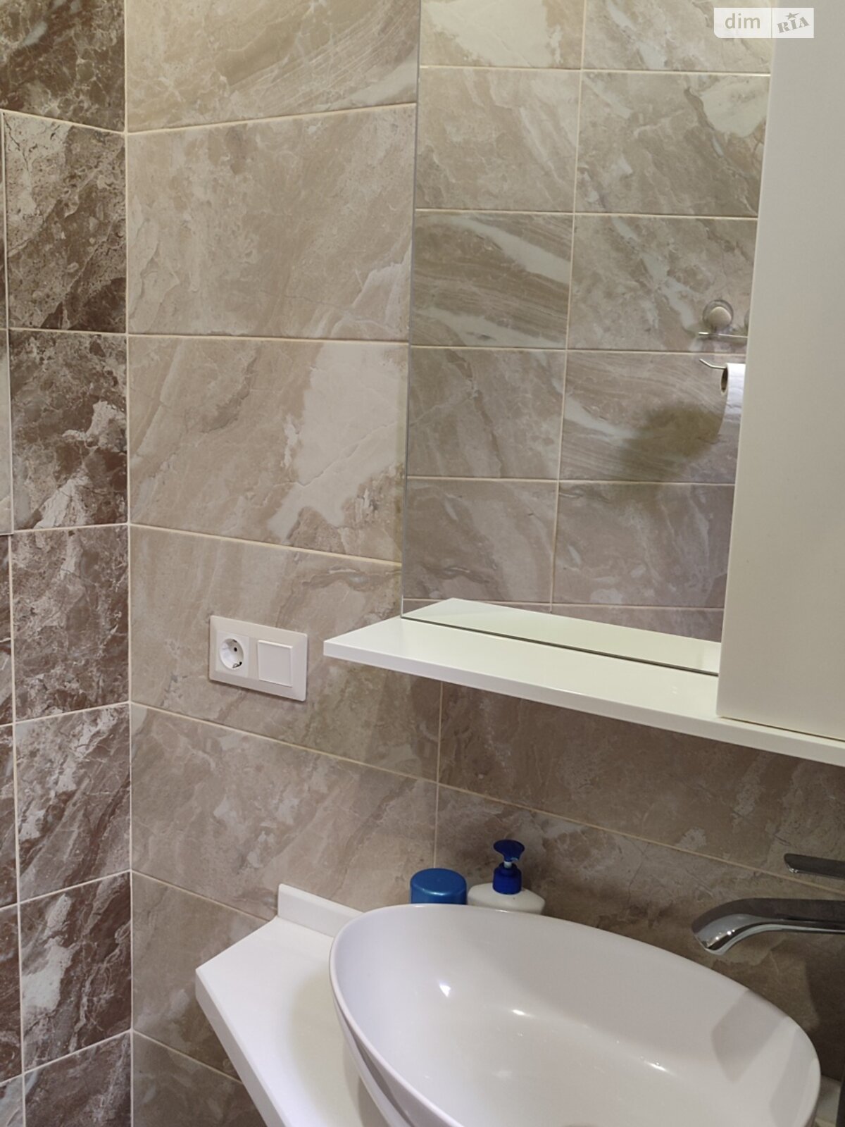 Продажа трехкомнатной квартиры в Киеве, на просп. Василия Порика 7Б, район Виноградарь фото 1 Продажа трехкомнатной квартиры в Киеве, на просп. Василия Порика 7Б, район Виноградарь фото 1