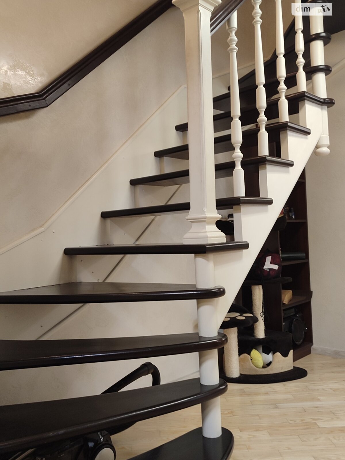 Продажа трехкомнатной квартиры в Киеве, на просп. Василия Порика 7Б, район Виноградарь фото 1 Продажа трехкомнатной квартиры в Киеве, на просп. Василия Порика 7Б, район Виноградарь фото 1