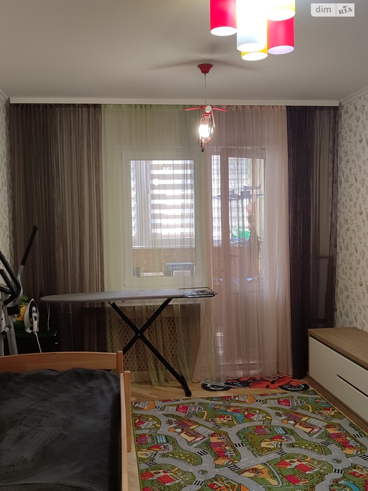 Продажа трехкомнатной квартиры в Киеве, на просп. Василия Порика 7Б, район Виноградарь фото 1 Продажа трехкомнатной квартиры в Киеве, на просп. Василия Порика 7Б, район Виноградарь фото 1