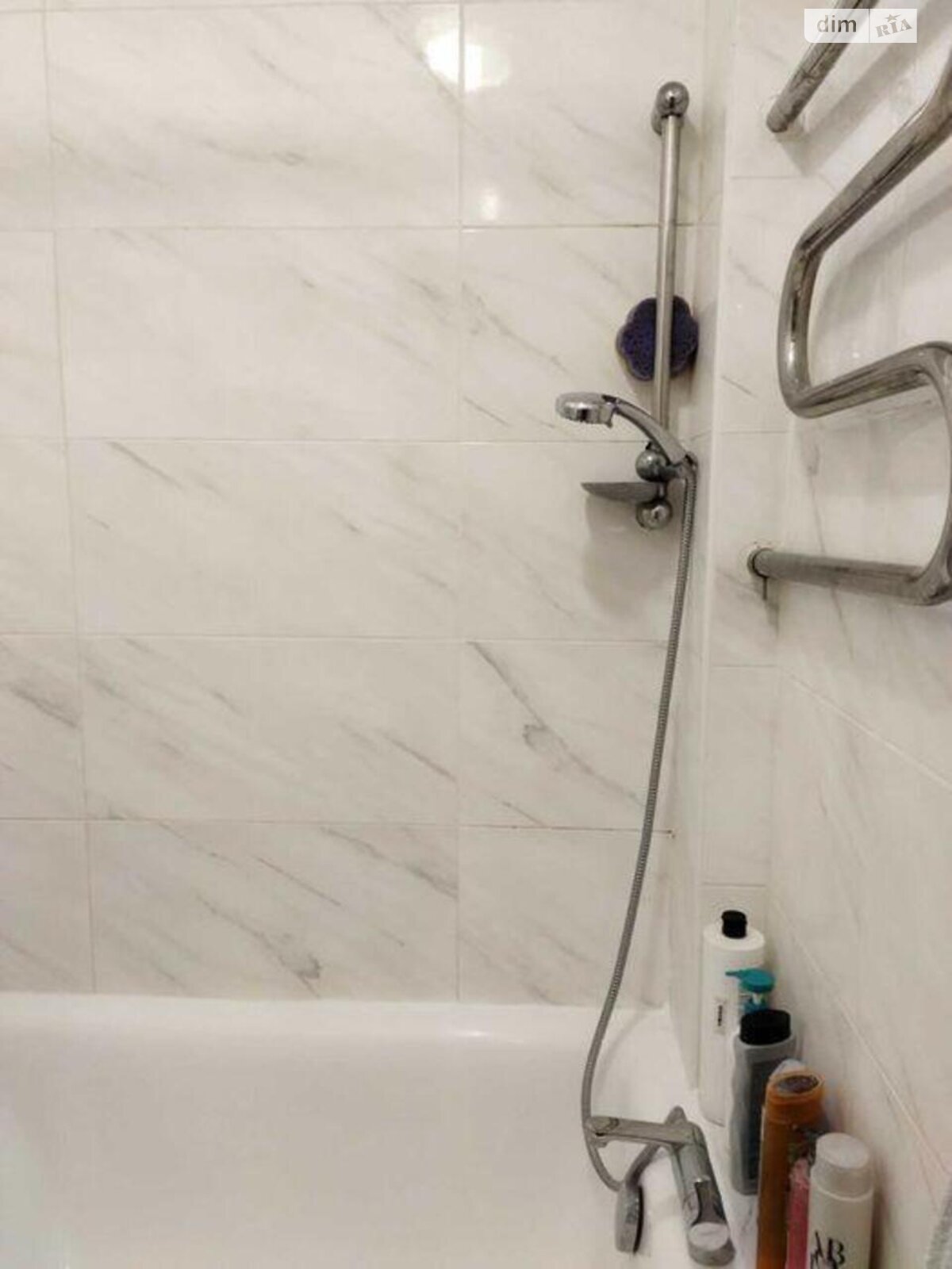 Продажа трехкомнатной квартиры в Киеве, на просп. Василия Порика 15, район Виноградарь фото 1