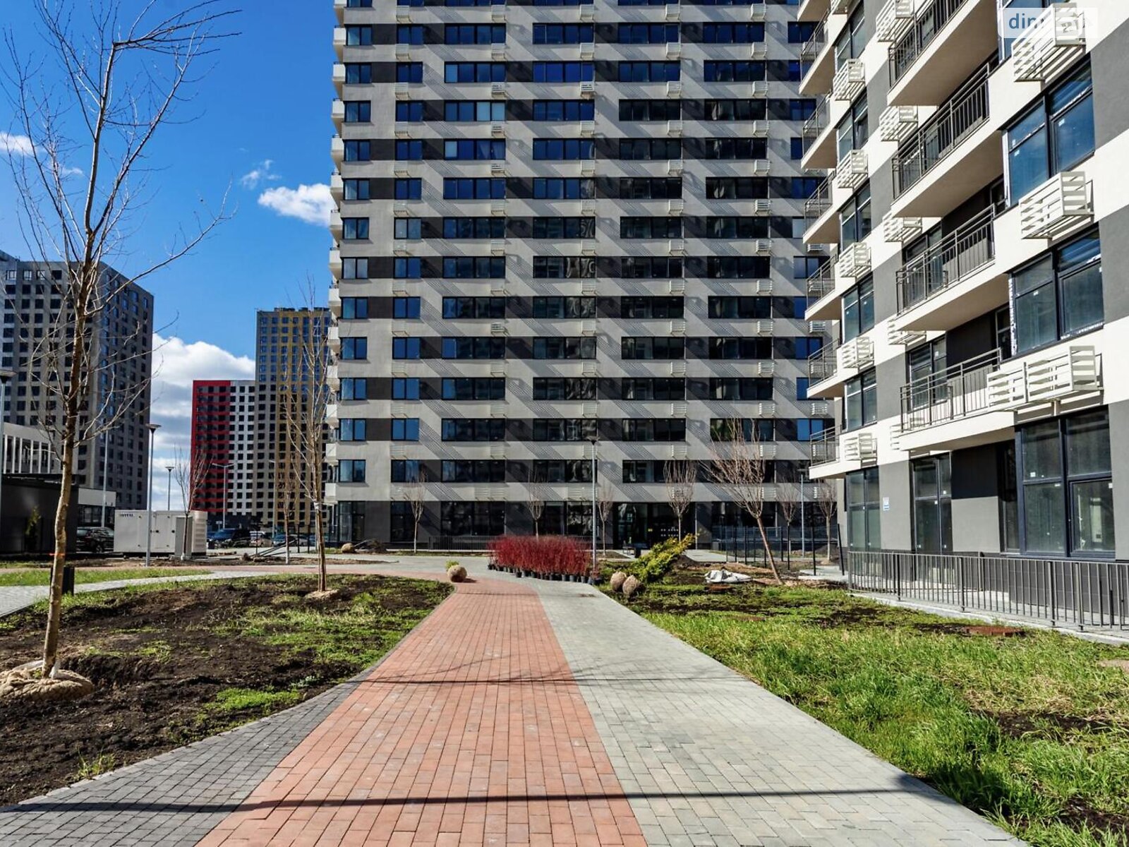 Продажа трехкомнатной квартиры в Киеве, на ул. Всеволода Змиенко 34/21, район Виноградарь фото 1 Продажа трехкомнатной квартиры в Киеве, на ул. Всеволода Змиенко 34/21, район Виноградарь фото 1