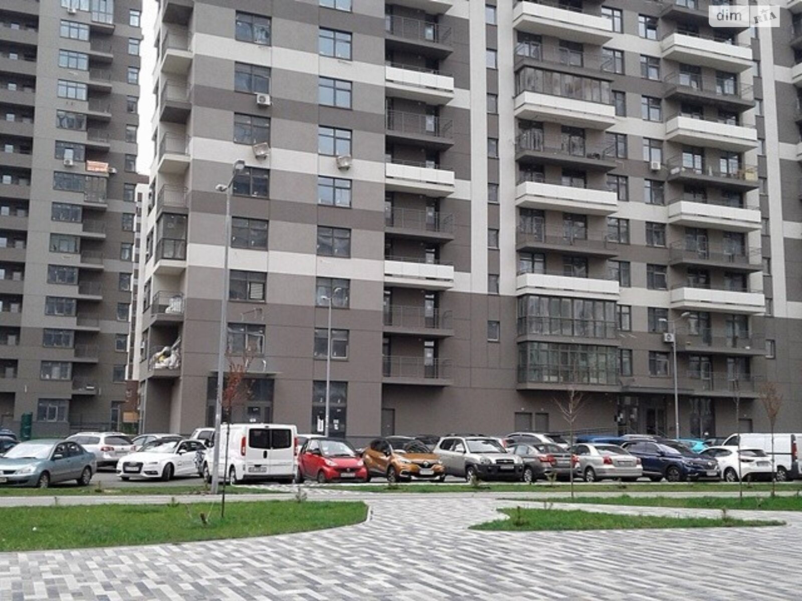 Продаж однокімнатної квартири в Києві, на вул. Олександра Олеся 4, район Виноградар фото 1