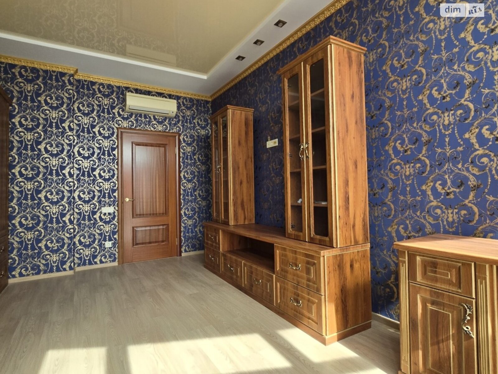 Продажа трехкомнатной квартиры в Киеве, на просп. Владимира Ивасюка 2Г корпус 2, фото 1