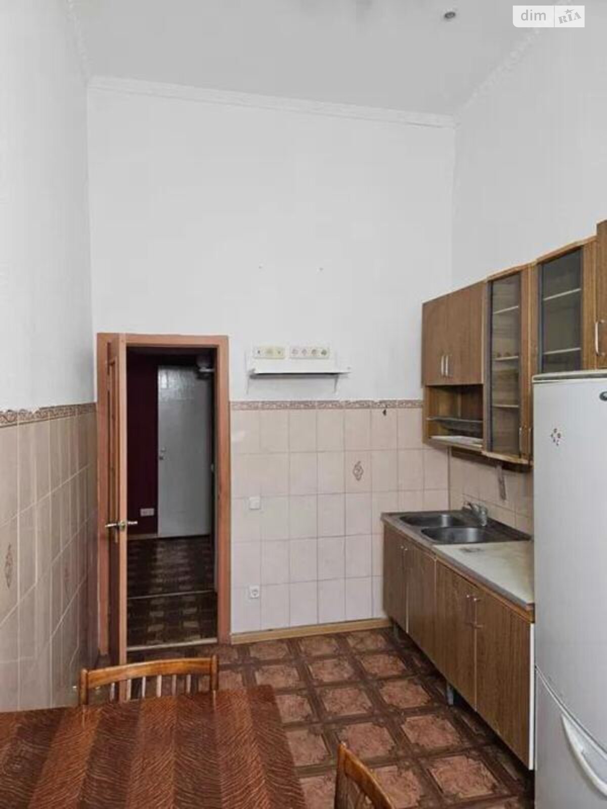 Продажа четырехкомнатной квартиры в Киеве, на ул. Владимирская 40/2, фото 1 Продажа четырехкомнатной квартиры в Киеве, на ул. Владимирская 40/2, фото 1