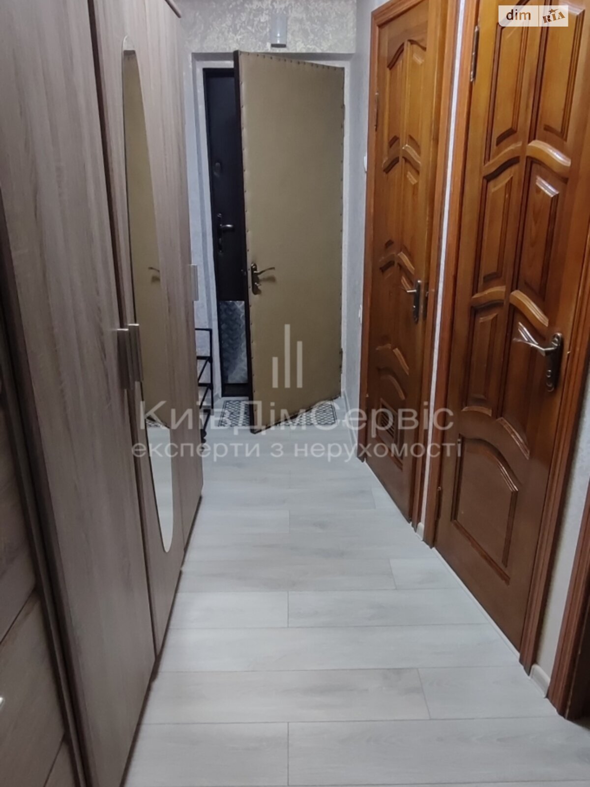 Продажа трехкомнатной квартиры в Киеве, на ул. Эдуарда Вильде 6, район Воскресенка фото 1