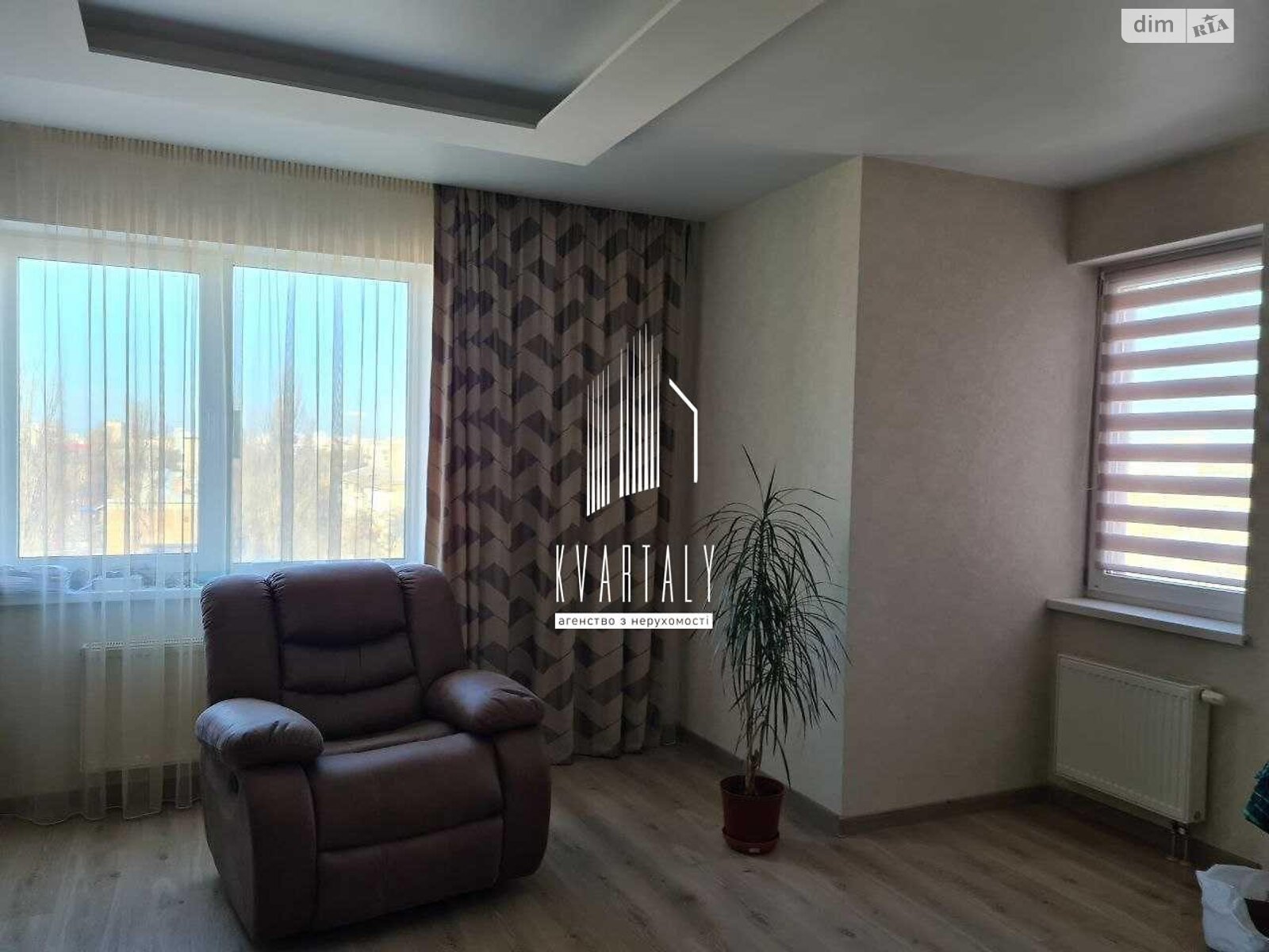 Продажа трехкомнатной квартиры в Киеве, на ул. Петра Запорожца 26А, район Воскресенка фото 1