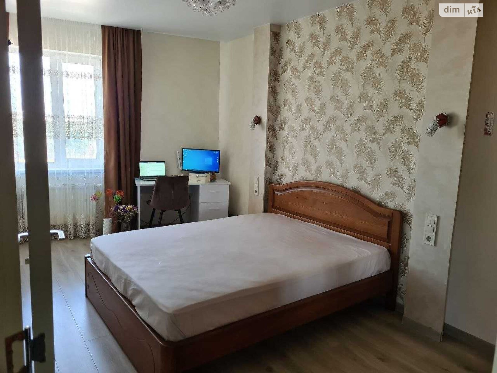 Продаж трикімнатної квартири в Києві, на вул. Чорних Запорожців 26А, район Воскресенка фото 1 Продаж трикімнатної квартири в Києві, на вул. Чорних Запорожців 26А, район Воскресенка фото 1