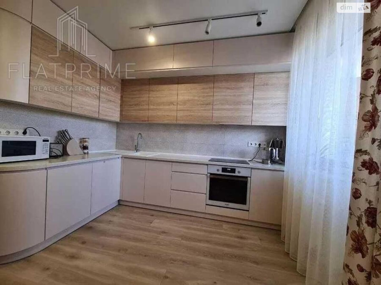 Продаж трикімнатної квартири в Києві, на вул. Чорних Запорожців 26А, район Воскресенка фото 1 Продаж трикімнатної квартири в Києві, на вул. Чорних Запорожців 26А, район Воскресенка фото 1
