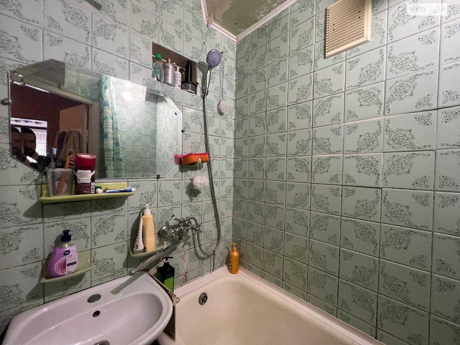 Продажа трехкомнатной квартиры в Киеве, на ул. Петра Запорожца 11, район Воскресенка фото 1