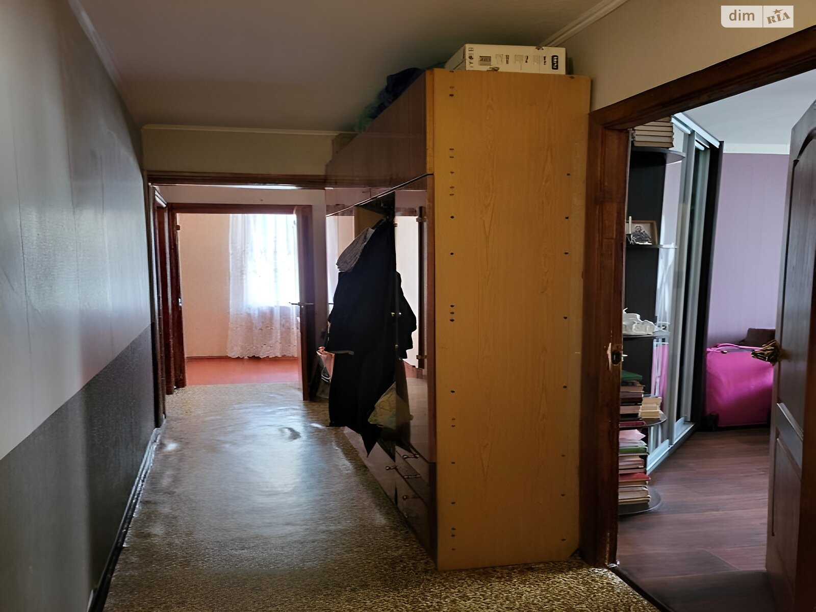 Продаж трикімнатної квартири в Києві, на просп. Романа Шухевича 22А, район Воскресенка фото 1 Продаж трикімнатної квартири в Києві, на просп. Романа Шухевича 22А, район Воскресенка фото 1