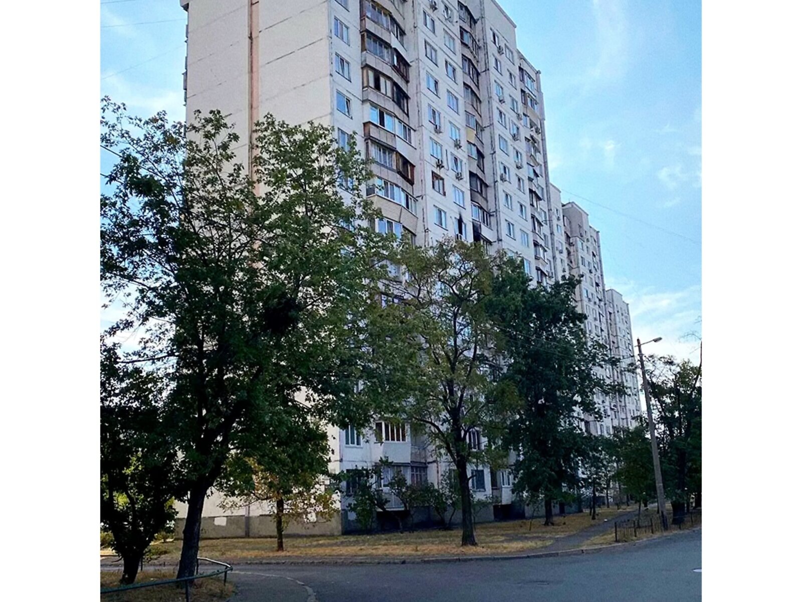 Продаж однокімнатної квартири в Києві, на просп. Романа Шухевича 28А, район Воскресенка фото 1 Продаж однокімнатної квартири в Києві, на просп. Романа Шухевича 28А, район Воскресенка фото 1