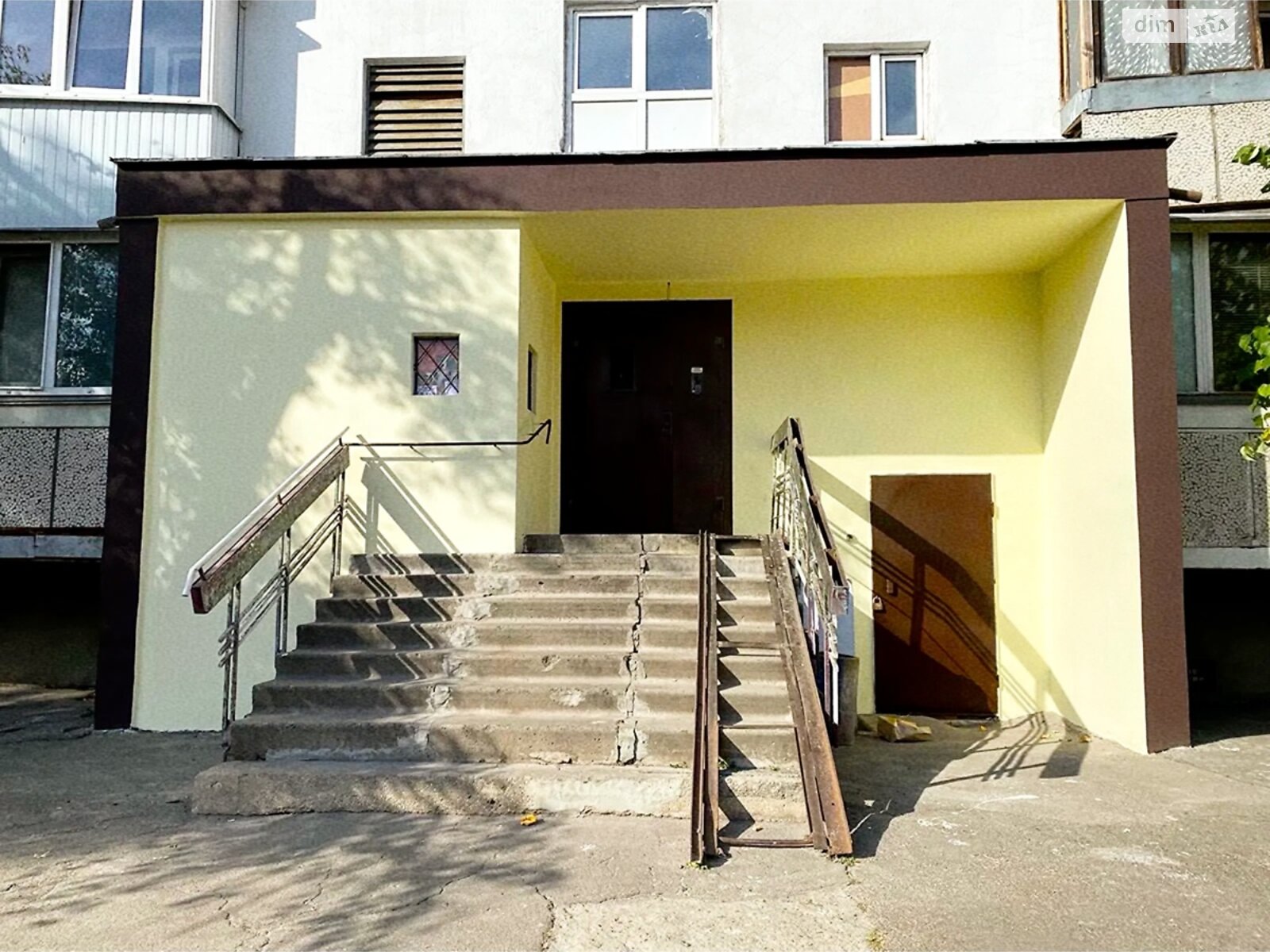 Продаж однокімнатної квартири в Києві, на просп. Романа Шухевича 28А, район Воскресенка фото 1 Продаж однокімнатної квартири в Києві, на просп. Романа Шухевича 28А, район Воскресенка фото 1