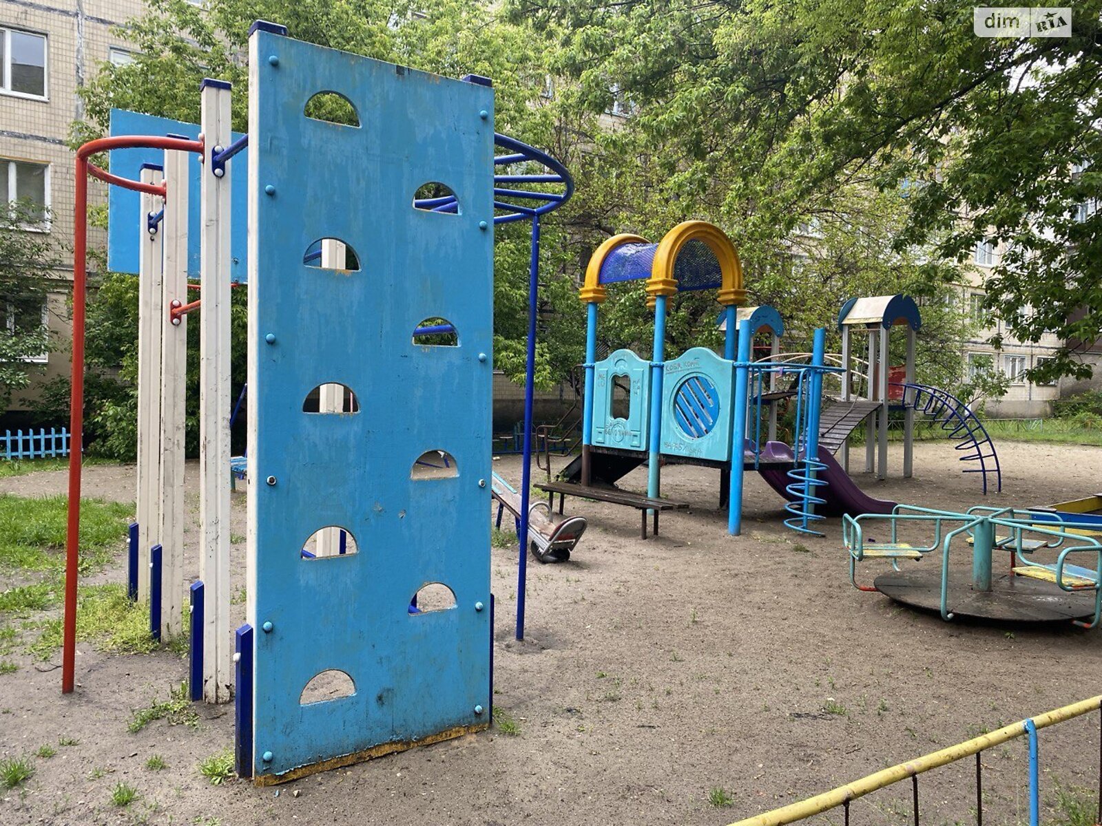 Продажа трехкомнатной квартиры в Киеве, на ул. Серожупанников 30А, район Воскресенка фото 1 Продажа трехкомнатной квартиры в Киеве, на ул. Серожупанников 30А, район Воскресенка фото 1