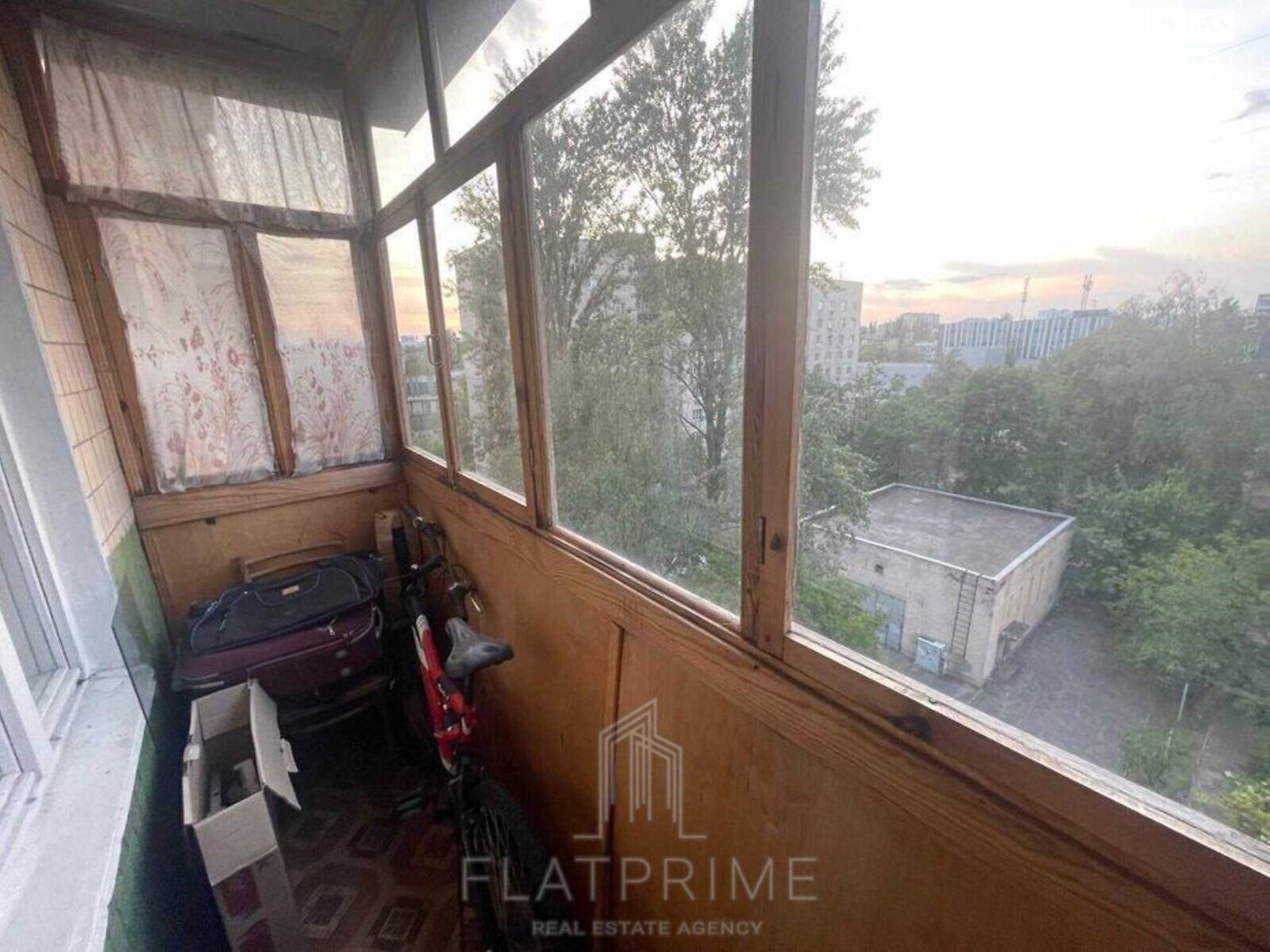 Продаж трикімнатної квартири в Києві, на вул. Сулеймана Стальського 28А, район Воскресенка фото 1 Продаж трикімнатної квартири в Києві, на вул. Сулеймана Стальського 28А, район Воскресенка фото 1