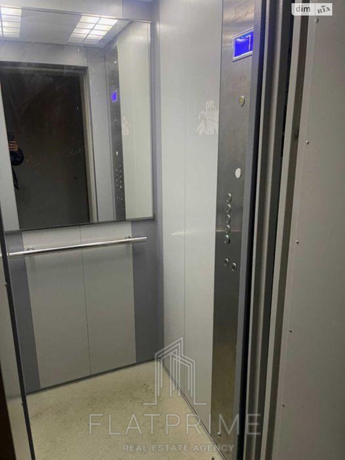 Продаж трикімнатної квартири в Києві, на вул. Сулеймана Стальського 28А, район Воскресенка фото 1 Продаж трикімнатної квартири в Києві, на вул. Сулеймана Стальського 28А, район Воскресенка фото 1