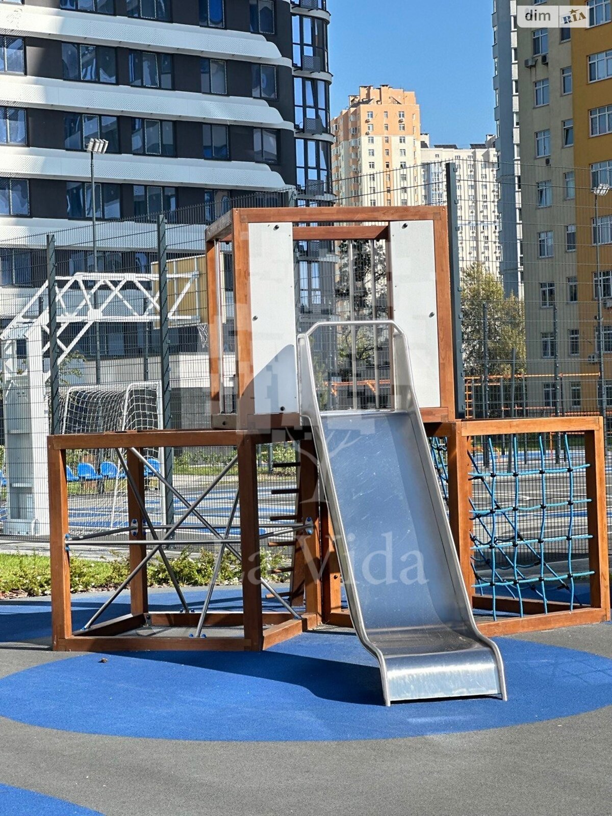 Продаж двокімнатної квартири в Києві, на вул. Воскресенська 2В, район Воскресенка фото 1