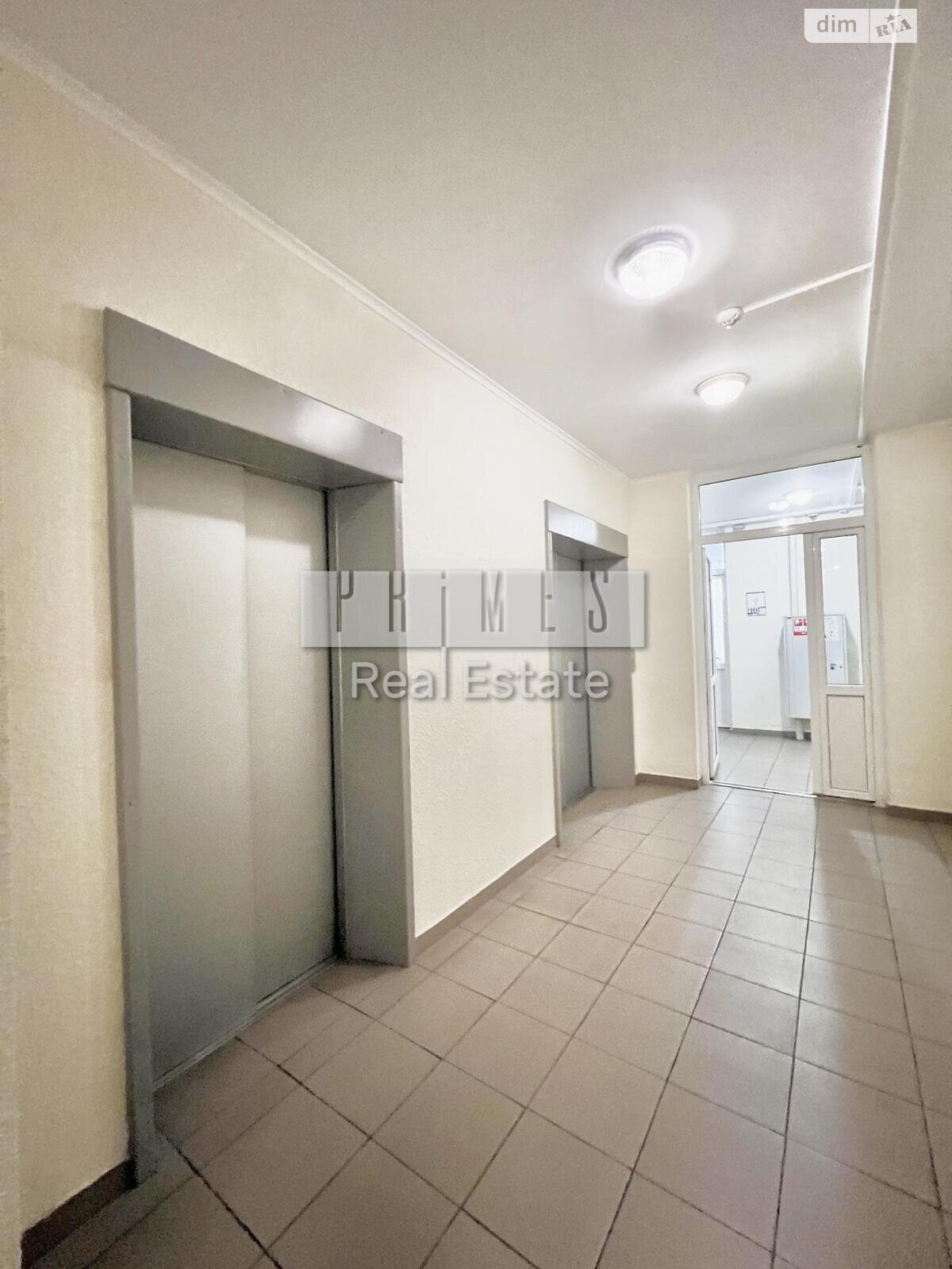 Продажа трехкомнатной квартиры в Киеве, на ул. Воскресенская 14Е, район Воскресенка фото 1