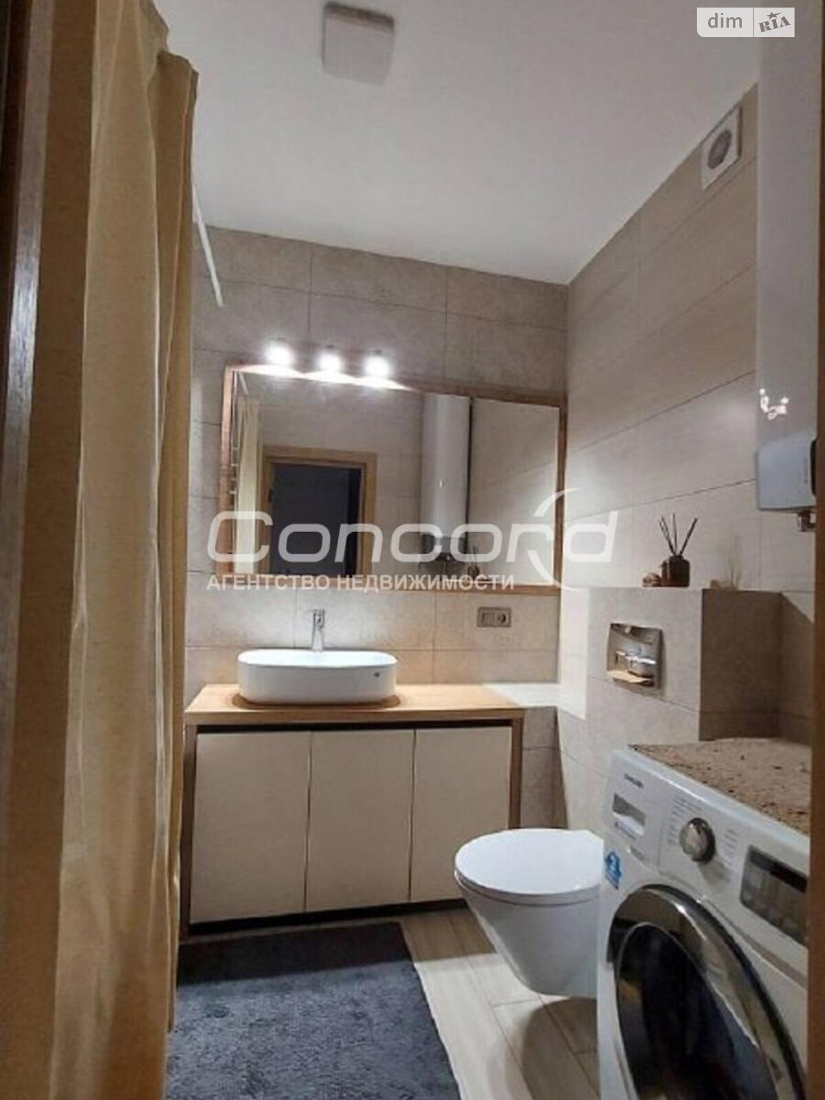 Продажа трехкомнатной квартиры в Киеве, на ул. Воскресенская 18, район Воскресенка фото 1