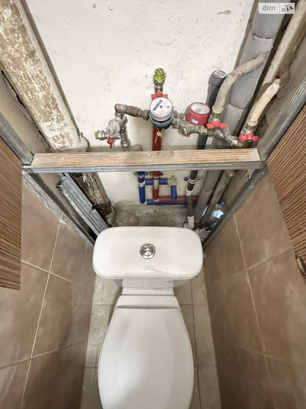 Продажа трехкомнатной квартиры в Киеве, на просп. Воскресенский 56, район Воскресенка фото 1 Продажа трехкомнатной квартиры в Киеве, на просп. Воскресенский 56, район Воскресенка фото 1