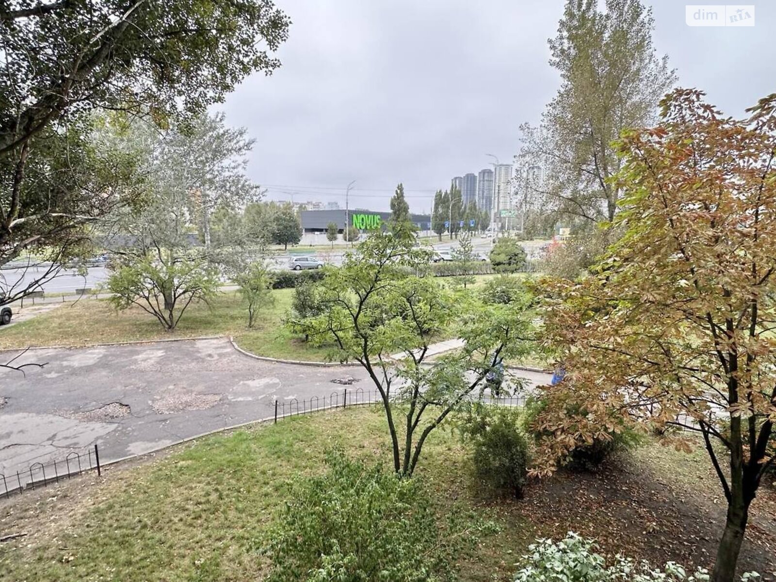 Продажа трехкомнатной квартиры в Киеве, на просп. Воскресенский 56, район Воскресенка фото 1 Продажа трехкомнатной квартиры в Киеве, на просп. Воскресенский 56, район Воскресенка фото 1