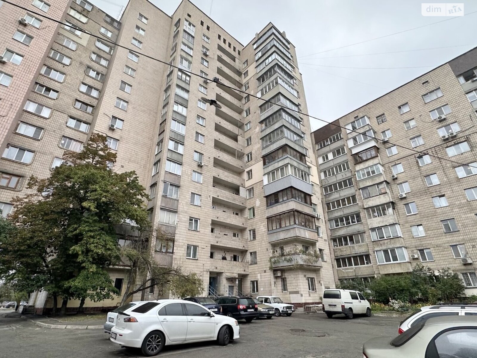 Продажа трехкомнатной квартиры в Киеве, на просп. Воскресенский 56, район Воскресенка фото 1 Продажа трехкомнатной квартиры в Киеве, на просп. Воскресенский 56, район Воскресенка фото 1