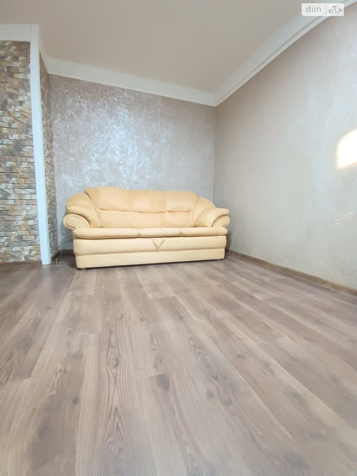 Продажа трехкомнатной квартиры в Киеве, на просп. Воскресенский 40Б, район Воскресенка фото 1 Продажа трехкомнатной квартиры в Киеве, на просп. Воскресенский 40Б, район Воскресенка фото 1