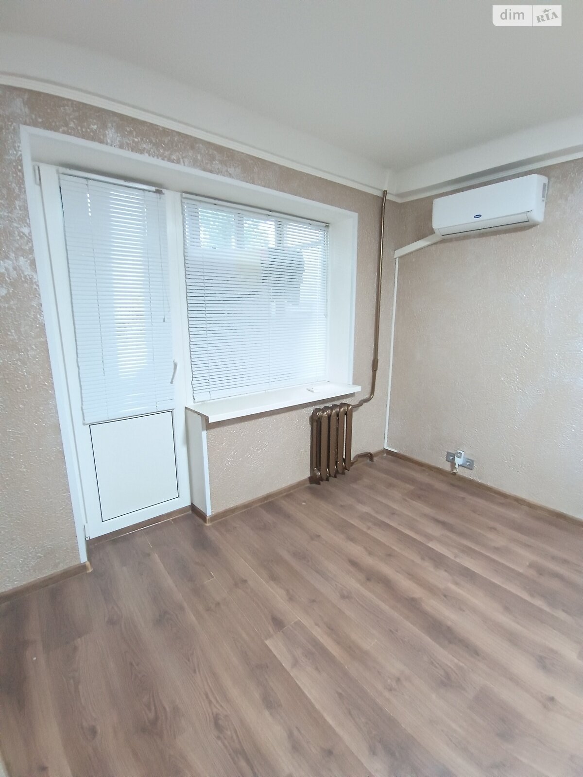 Продажа трехкомнатной квартиры в Киеве, на просп. Воскресенский 40Б, район Воскресенка фото 1 Продажа трехкомнатной квартиры в Киеве, на просп. Воскресенский 40Б, район Воскресенка фото 1