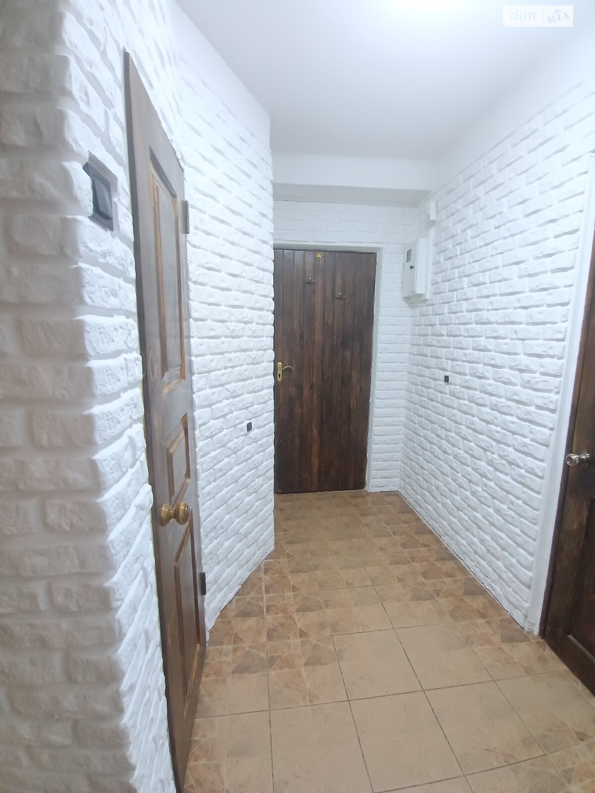 Продажа трехкомнатной квартиры в Киеве, на просп. Воскресенский 40Б, район Воскресенка фото 1 Продажа трехкомнатной квартиры в Киеве, на просп. Воскресенский 40Б, район Воскресенка фото 1