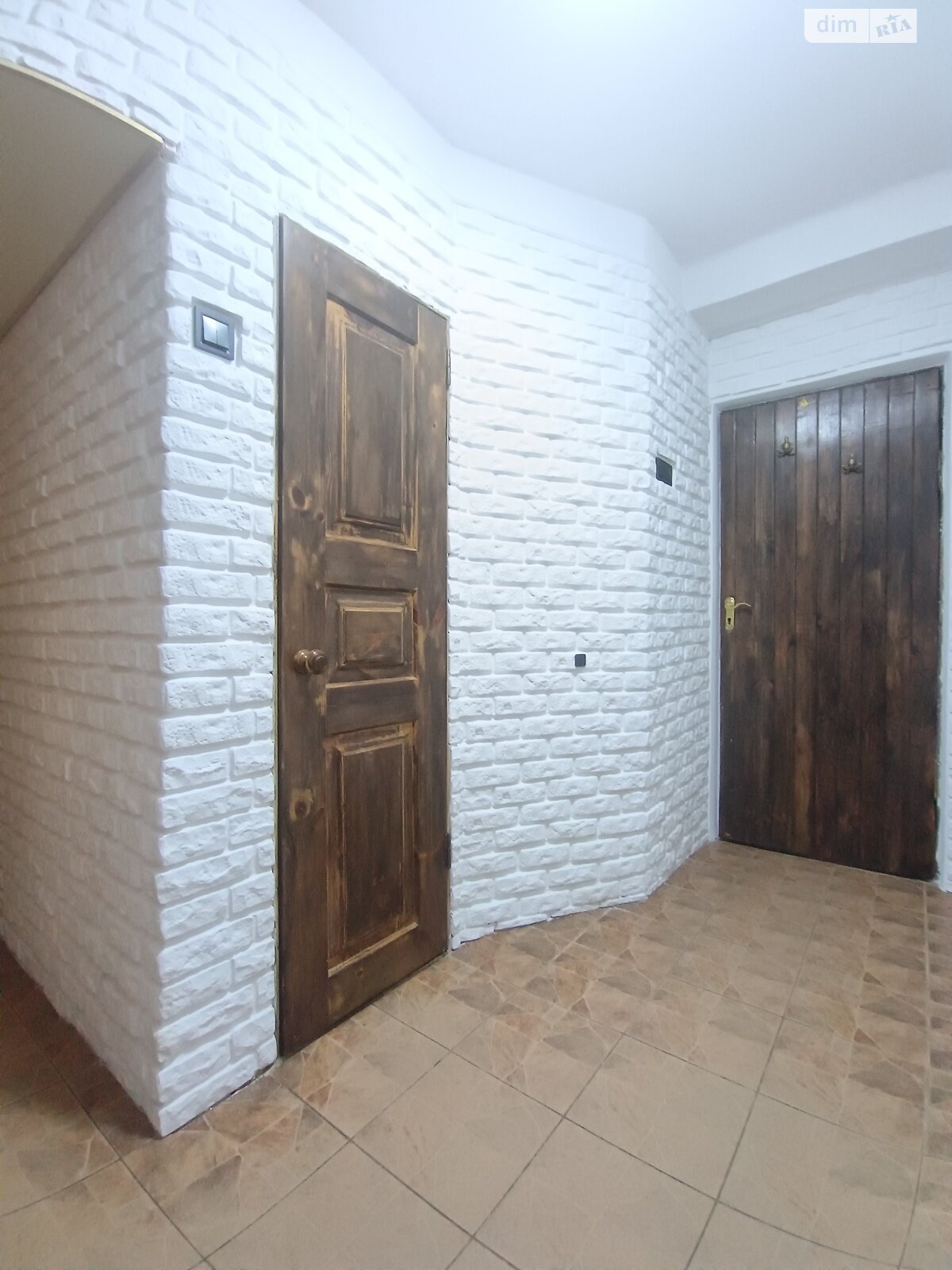 Продажа трехкомнатной квартиры в Киеве, на просп. Воскресенский 40Б, район Воскресенка фото 1 Продажа трехкомнатной квартиры в Киеве, на просп. Воскресенский 40Б, район Воскресенка фото 1