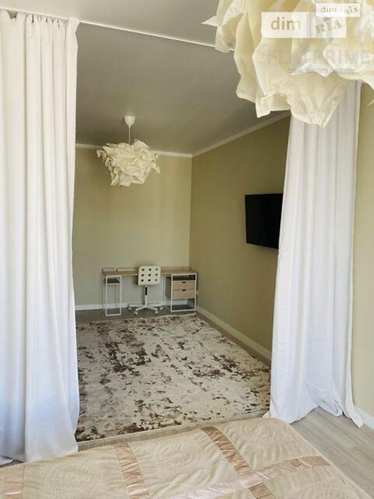 Продажа однокомнатной квартиры в Киеве, на ул. Радужная 56, район Воскресные сады фото 1