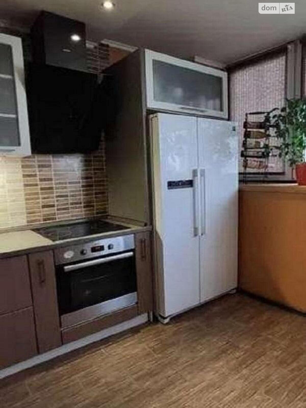 Продажа трехкомнатной квартиры в Киеве, на ул. Драгоманова 6/1, район Позняки фото 1