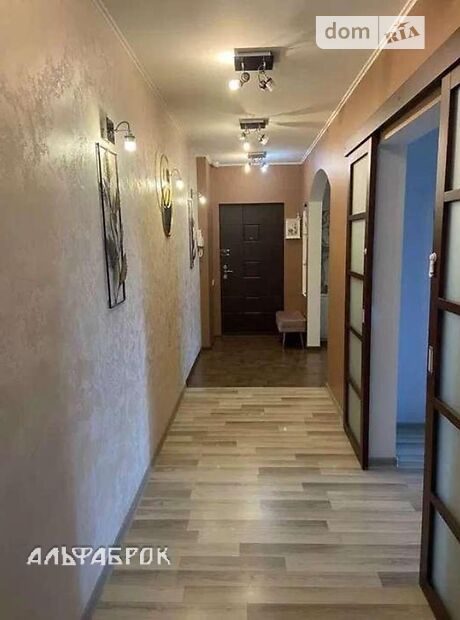 Продажа трехкомнатной квартиры в Киеве, на ул. Урловская 34, район Восточные Позняки фото 1 Продажа трехкомнатной квартиры в Киеве, на ул. Урловская 34, район Восточные Позняки фото 1