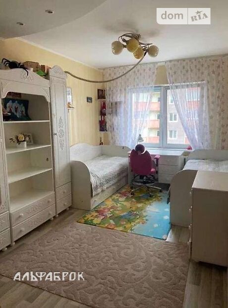 Продажа трехкомнатной квартиры в Киеве, на ул. Урловская 34, район Восточные Позняки фото 1 Продажа трехкомнатной квартиры в Киеве, на ул. Урловская 34, район Восточные Позняки фото 1