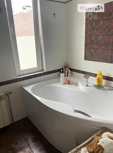 Продажа трехкомнатной квартиры в Киеве, на ул. Урловская 34, район Восточные Позняки фото 1 Продажа трехкомнатной квартиры в Киеве, на ул. Урловская 34, район Восточные Позняки фото 1
