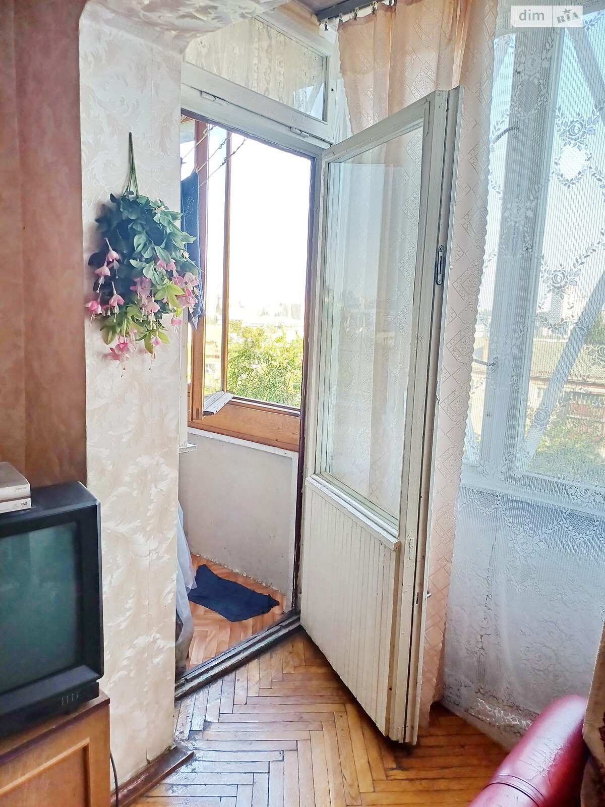 Продажа однокомнатной квартиры в Киеве, на просп. Воздушных Сил 8, фото 1 Продажа однокомнатной квартиры в Киеве, на просп. Воздушных Сил 8, фото 1