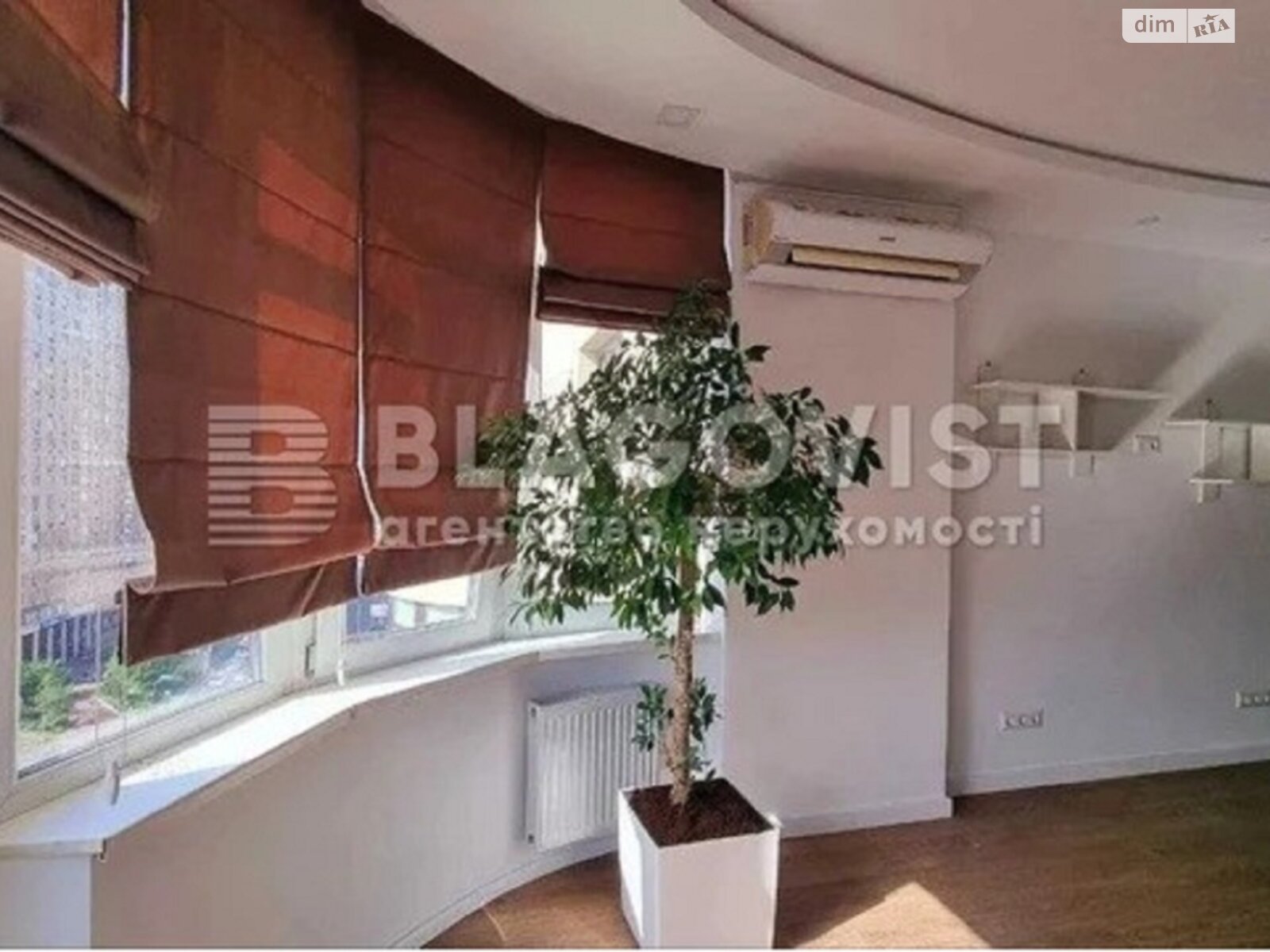 Продаж однокімнатної квартири в Києві, на вул. В'ячеслава Чорновола 27, фото 1 Продаж однокімнатної квартири в Києві, на вул. В'ячеслава Чорновола 27, фото 1