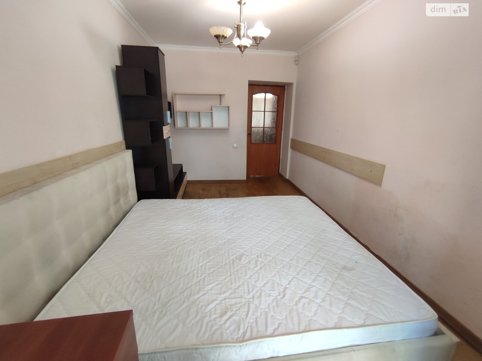 Продаж трикімнатної квартири в Києві, на вул. Академіка Навашина 11, район Вишгородський Масив фото 1 Продаж трикімнатної квартири в Києві, на вул. Академіка Навашина 11, район Вишгородський Масив фото 1