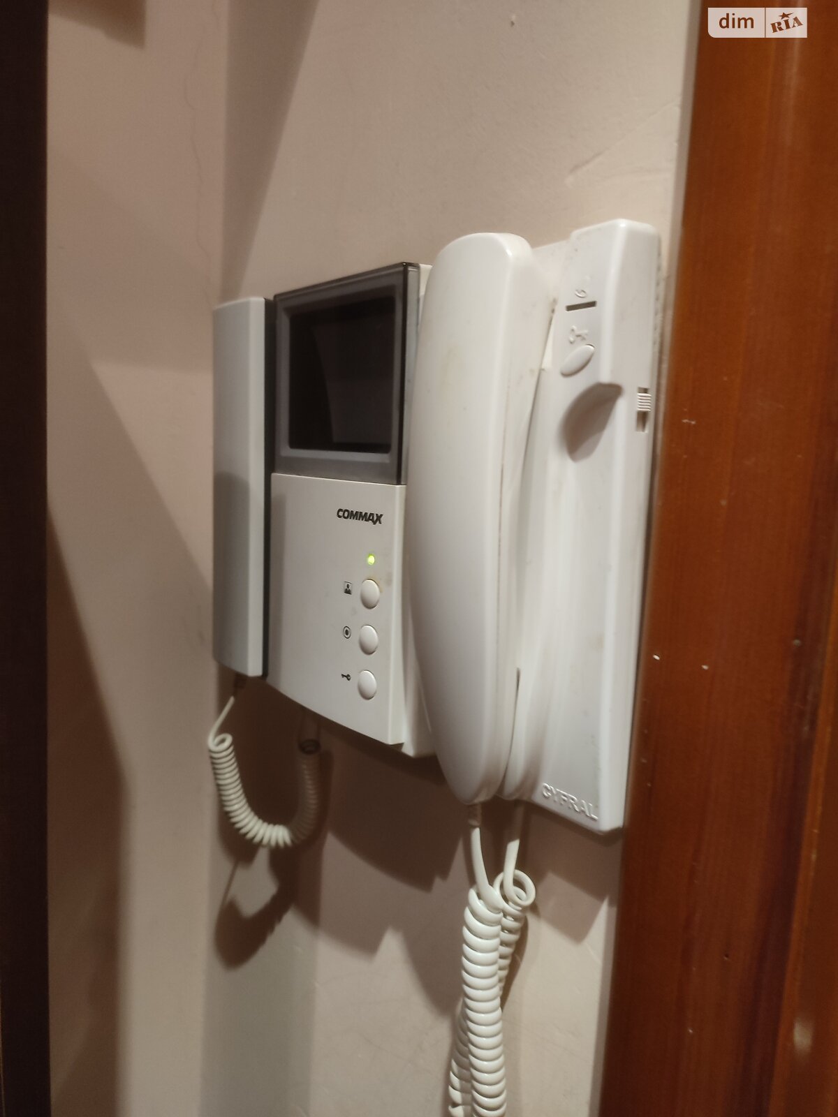 Продаж трикімнатної квартири в Києві, на вул. Академіка Навашина 11, район Вишгородський Масив фото 1 Продаж трикімнатної квартири в Києві, на вул. Академіка Навашина 11, район Вишгородський Масив фото 1