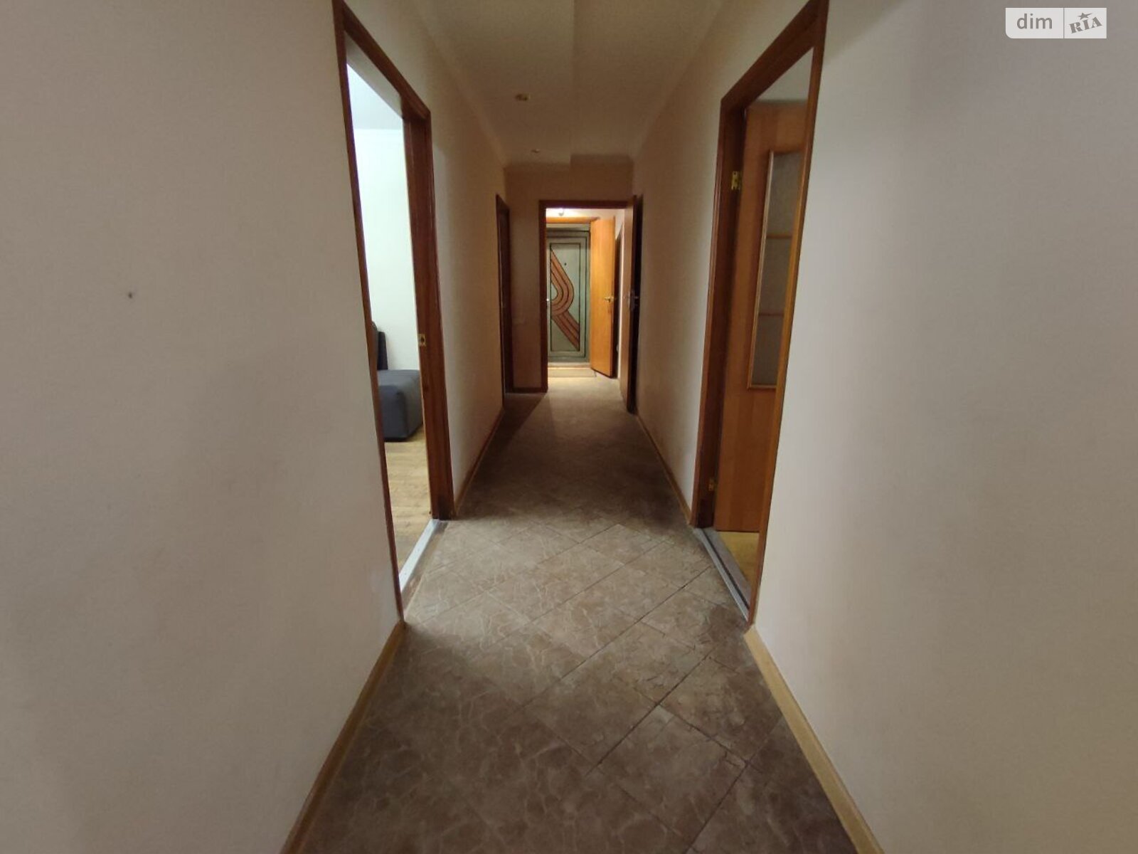 Продаж трикімнатної квартири в Києві, на вул. Академіка Навашина 11, район Вишгородський Масив фото 1 Продаж трикімнатної квартири в Києві, на вул. Академіка Навашина 11, район Вишгородський Масив фото 1