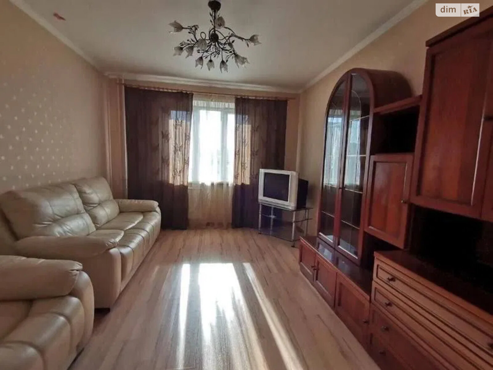 Продажа двухкомнатной квартиры в Киеве, на ул. Автозаводская 61, район Вышгородский Массив фото 1 Продажа двухкомнатной квартиры в Киеве, на ул. Автозаводская 61, район Вышгородский Массив фото 1