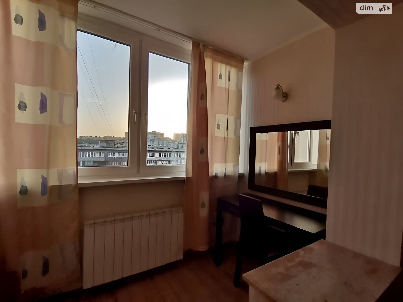 Продаж двокімнатної квартири в Києві, на вул. Автозаводська, район Вишгородський Масив фото 1 Продаж двокімнатної квартири в Києві, на вул. Автозаводська, район Вишгородський Масив фото 1