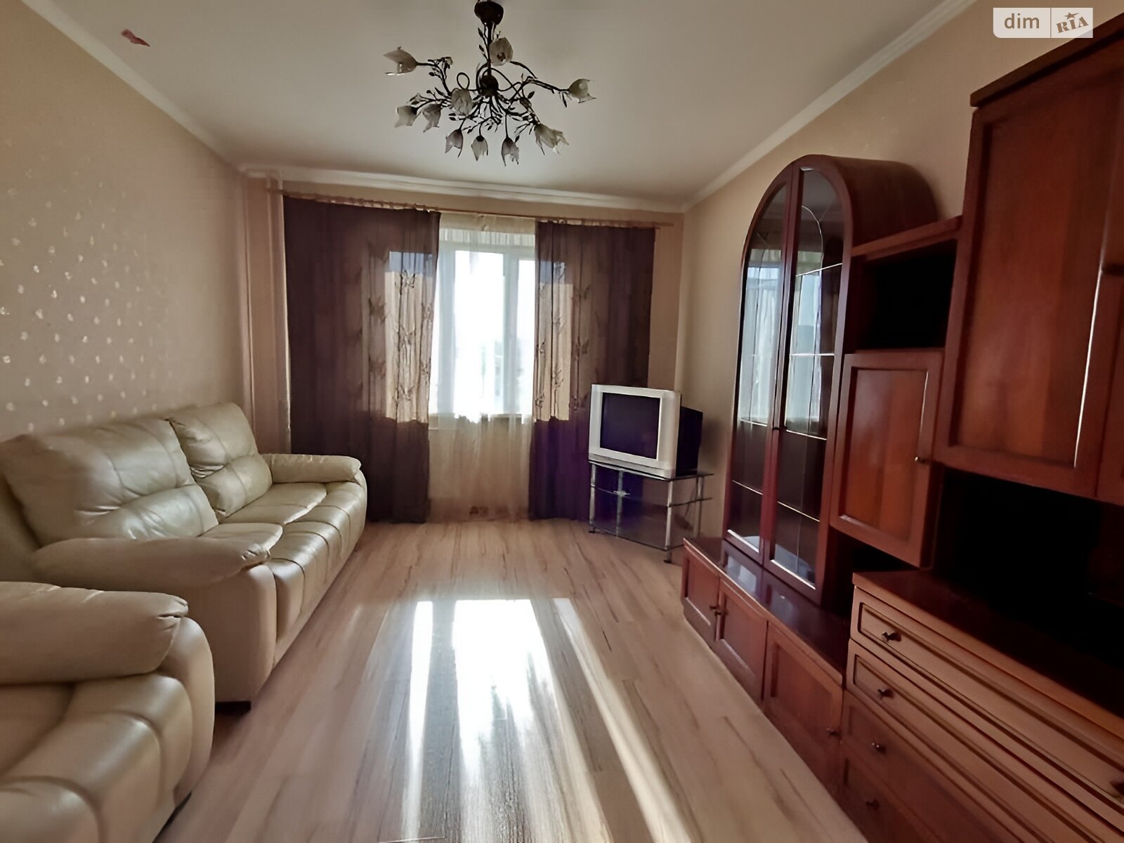 Продаж двокімнатної квартири в Києві, на вул. Автозаводська, район Вишгородський Масив фото 1 Продаж двокімнатної квартири в Києві, на вул. Автозаводська, район Вишгородський Масив фото 1