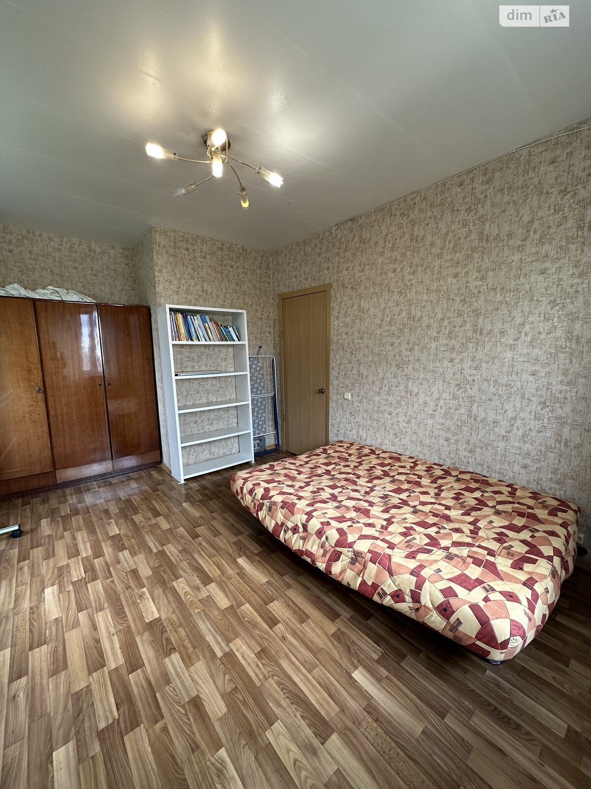Продаж однокімнатної квартири в Києві, на вул. Автозаводська 25Б, район Вишгородський Масив фото 1 Продаж однокімнатної квартири в Києві, на вул. Автозаводська 25Б, район Вишгородський Масив фото 1