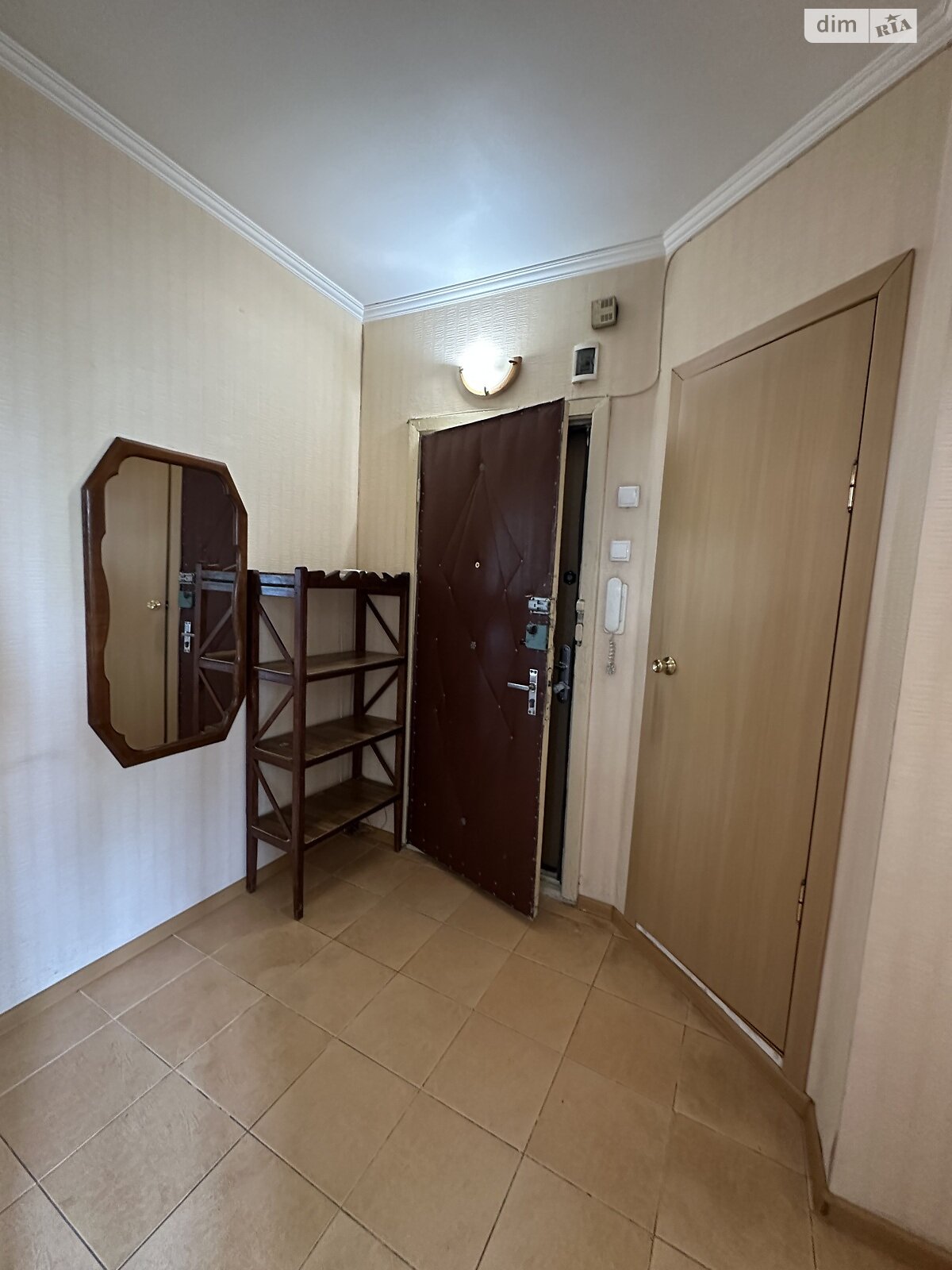 Продаж однокімнатної квартири в Києві, на вул. Автозаводська 25Б, район Вишгородський Масив фото 1 Продаж однокімнатної квартири в Києві, на вул. Автозаводська 25Б, район Вишгородський Масив фото 1
