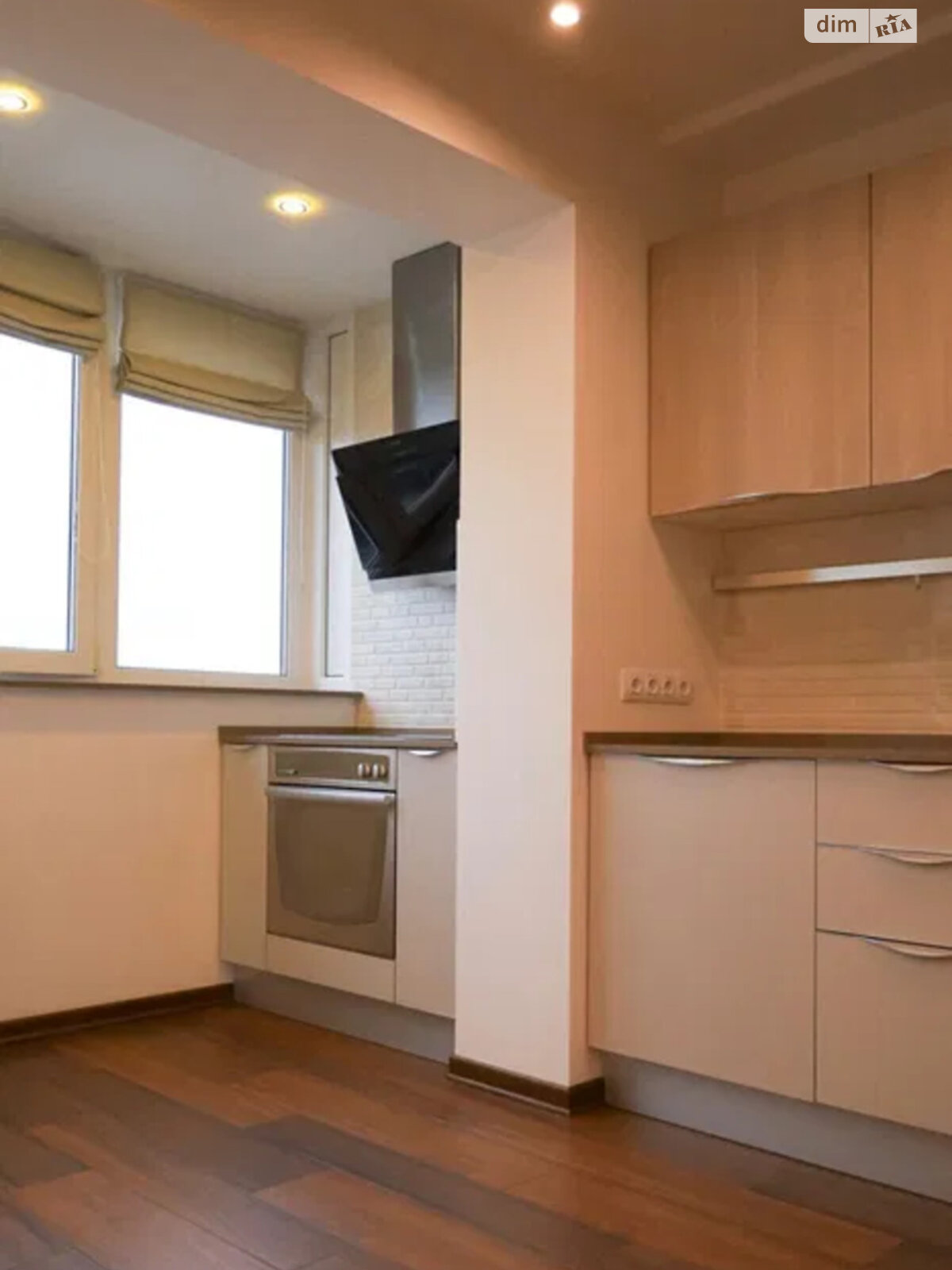 Продажа трехкомнатной квартиры в Киеве, на ул. Автозаводская 71, район Вышгородский Массив фото 1