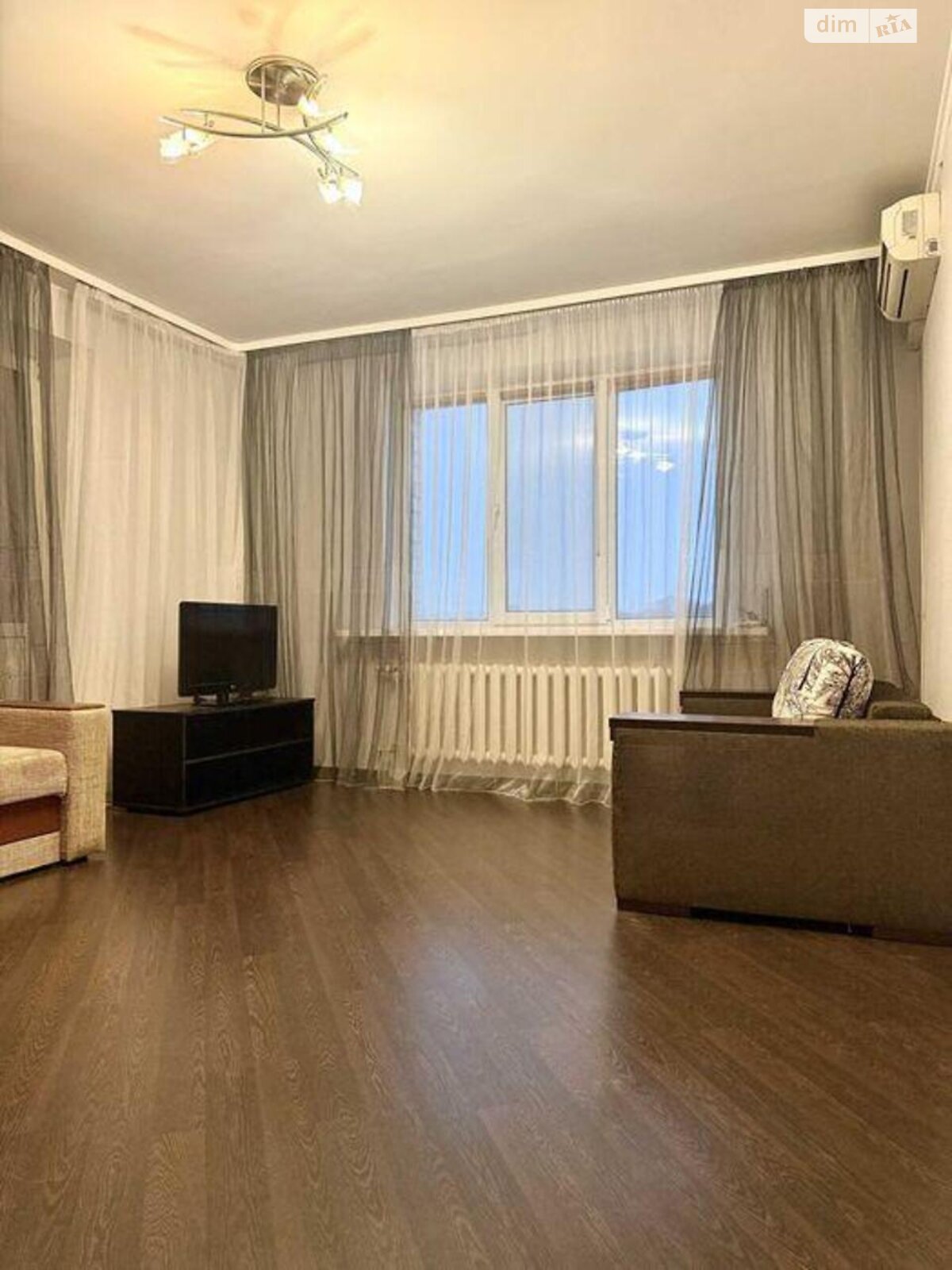 Продажа однокомнатной квартиры в Киеве, на ул. Автозаводская 99/4, район Вышгородский Массив фото 1