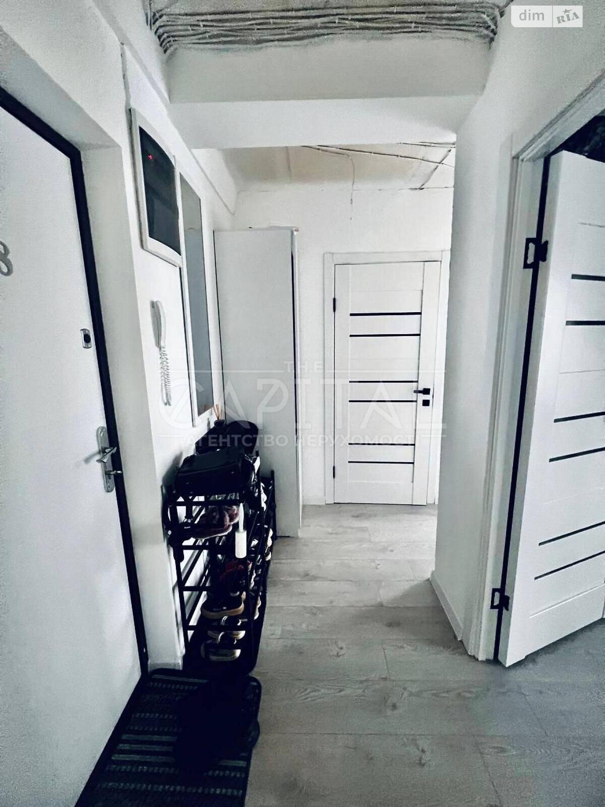 Продаж трикімнатної квартири в Києві, на вул. Дубровицька 5, район Вишгородський Масив фото 1