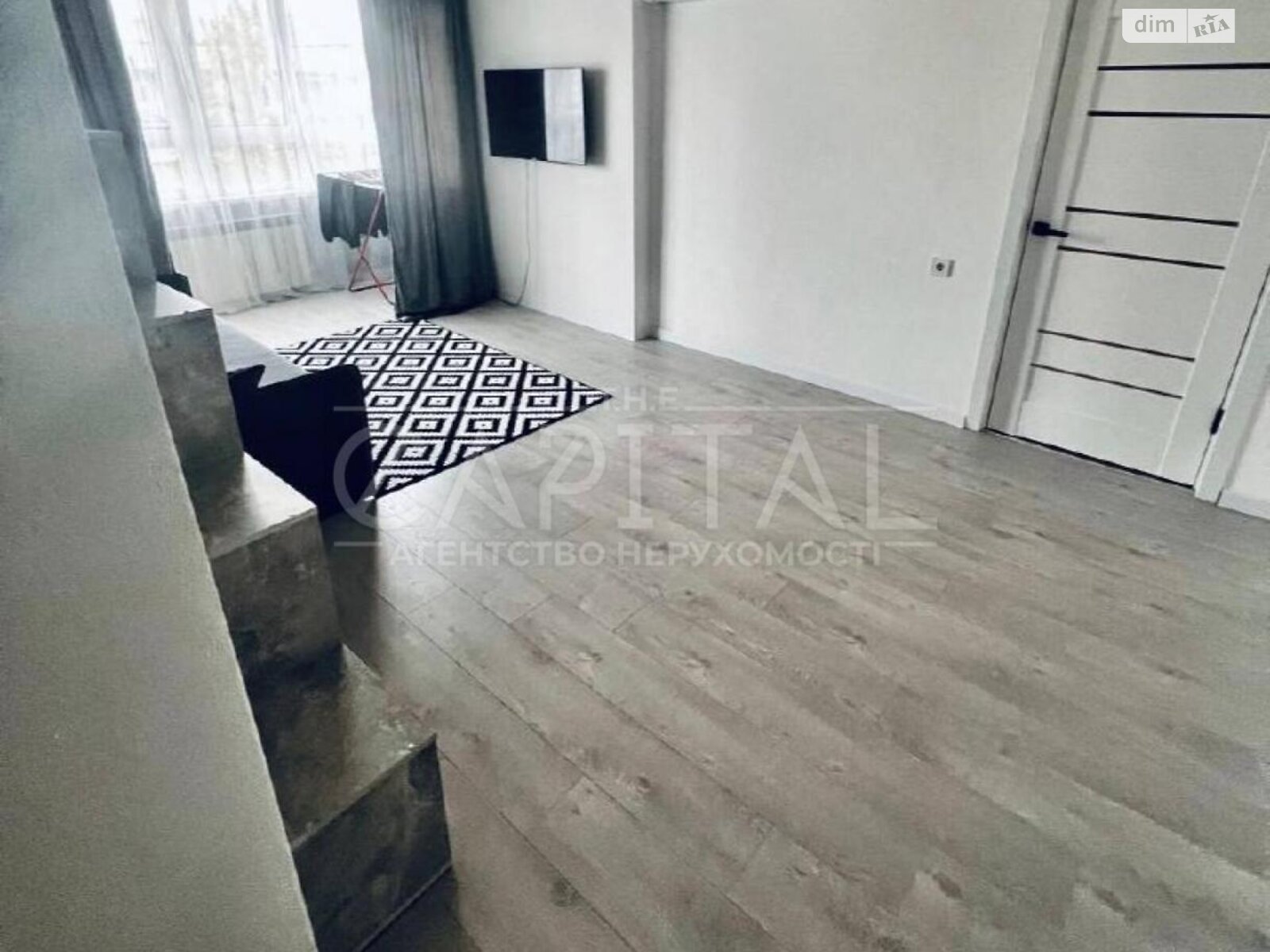 Продаж трикімнатної квартири в Києві, на вул. Дубровицька 5, район Вишгородський Масив фото 1