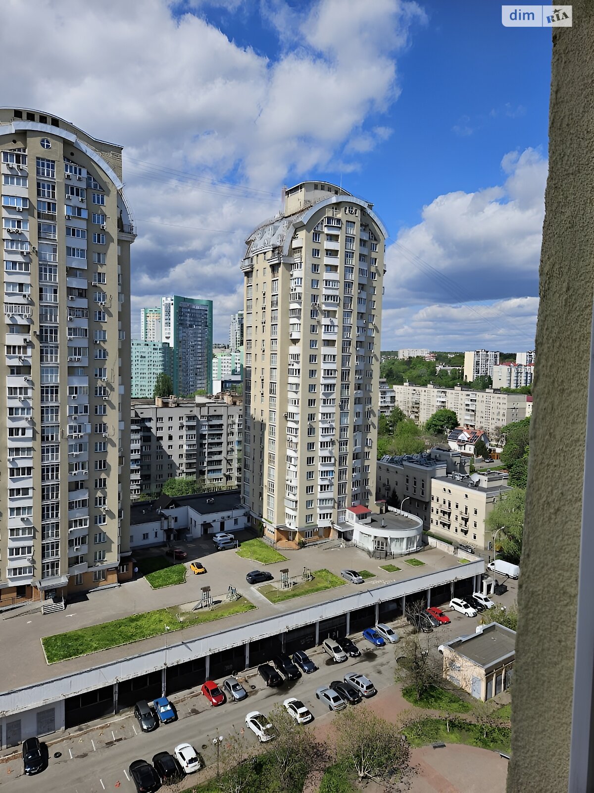 Продаж двокімнатної квартири в Києві, на вул. Макіївська 10А, район Вишгородський Масив фото 1 Продаж двокімнатної квартири в Києві, на вул. Макіївська 10А, район Вишгородський Масив фото 1