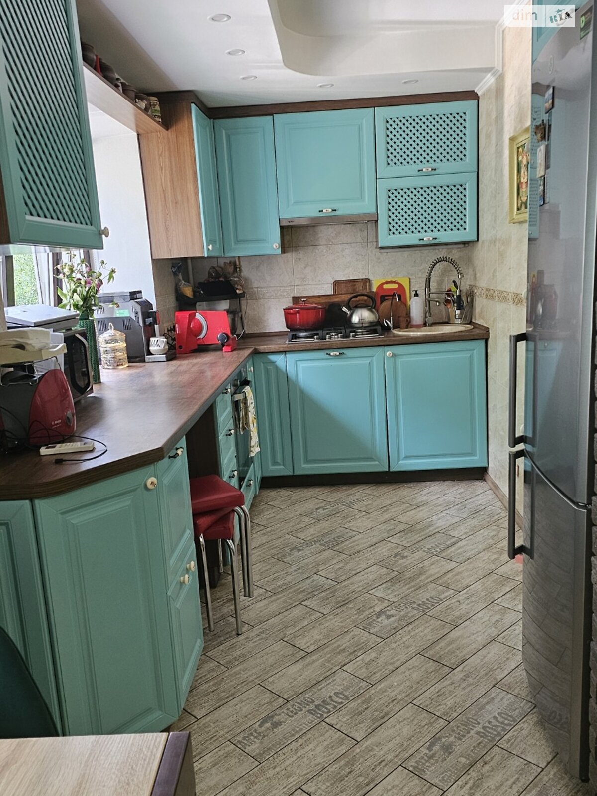 Продажа трехкомнатной квартиры в Киеве, на ул. Мукачевская, район Вышгородский Массив фото 1 Продажа трехкомнатной квартиры в Киеве, на ул. Мукачевская, район Вышгородский Массив фото 1